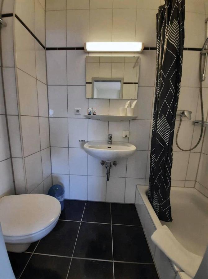 Traube Hotel Oeffingen Fellbach Exteriör bild
